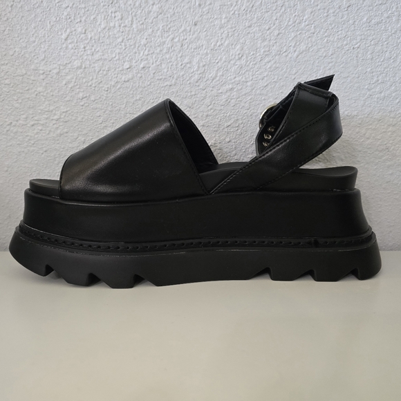 NWOT ASOS Lamoda Black Flatform Sandals - Picture 4 of 8